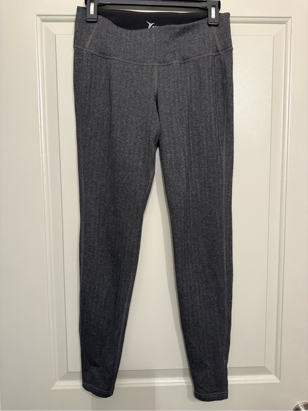 Old Navy Dark Gray Herringbone Ponte Leggings